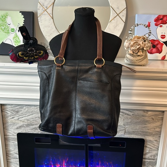 The Sak purse large with Multi- purpose pockets all leather - Picture 3 of 4